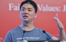 【人物志】刘强东：京东上市前被质疑“傻蠢笨”  但我很高兴
